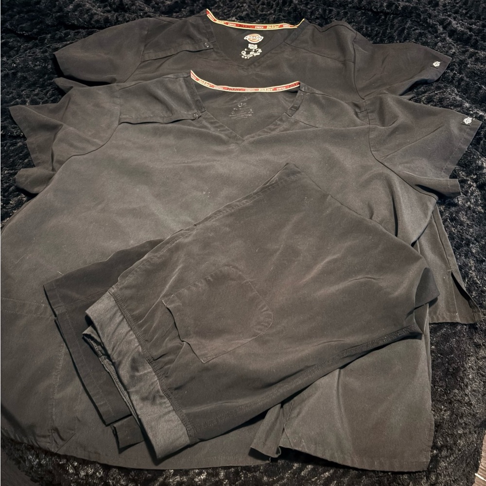 Black Scrub Set